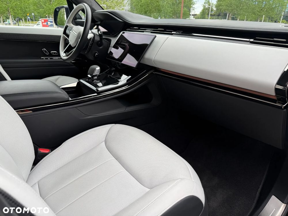 Land Rover Range Rover Sport D350 Autobiography - 3