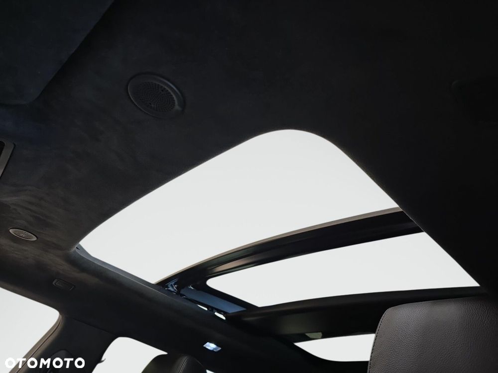 Land Rover Range Rover Evoque 2.0 P300 mHEV HST - 28