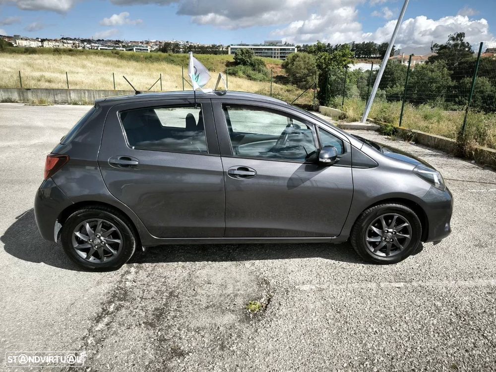 Toyota Yaris 1.4 D-4D ACtive+AC — fotografia 16