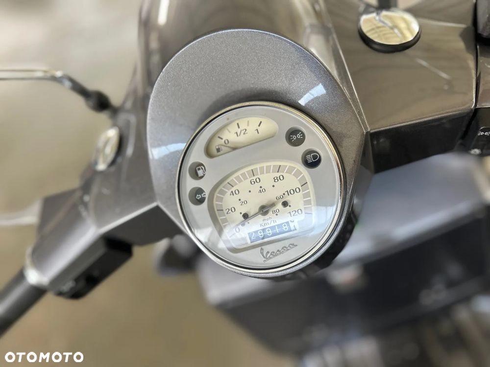 Piaggio Vespa - 6