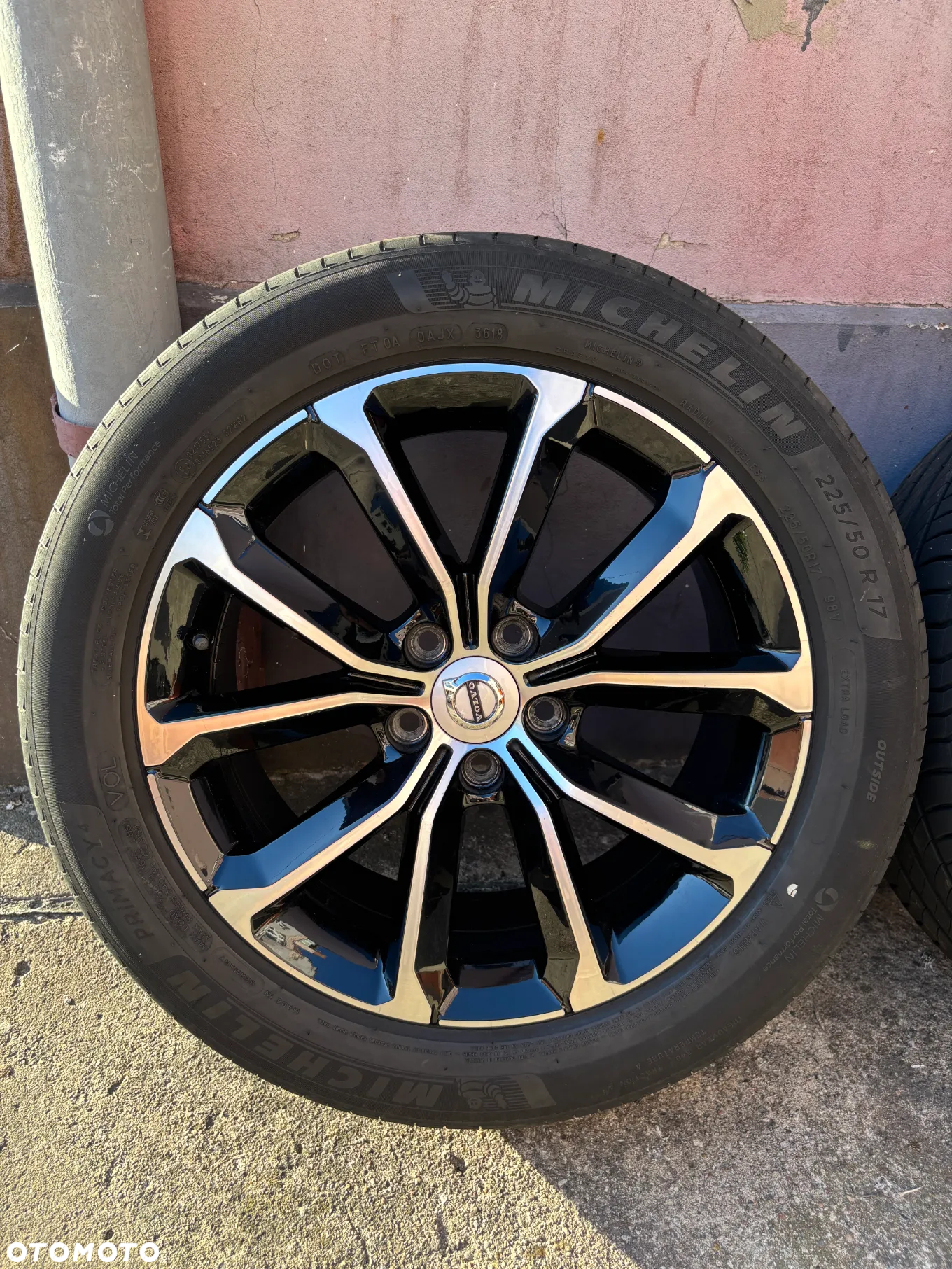 Koła Volvo V60 S60 Felgi 17 cali 5x108 Opony Michelin 225/50 R17 - 2