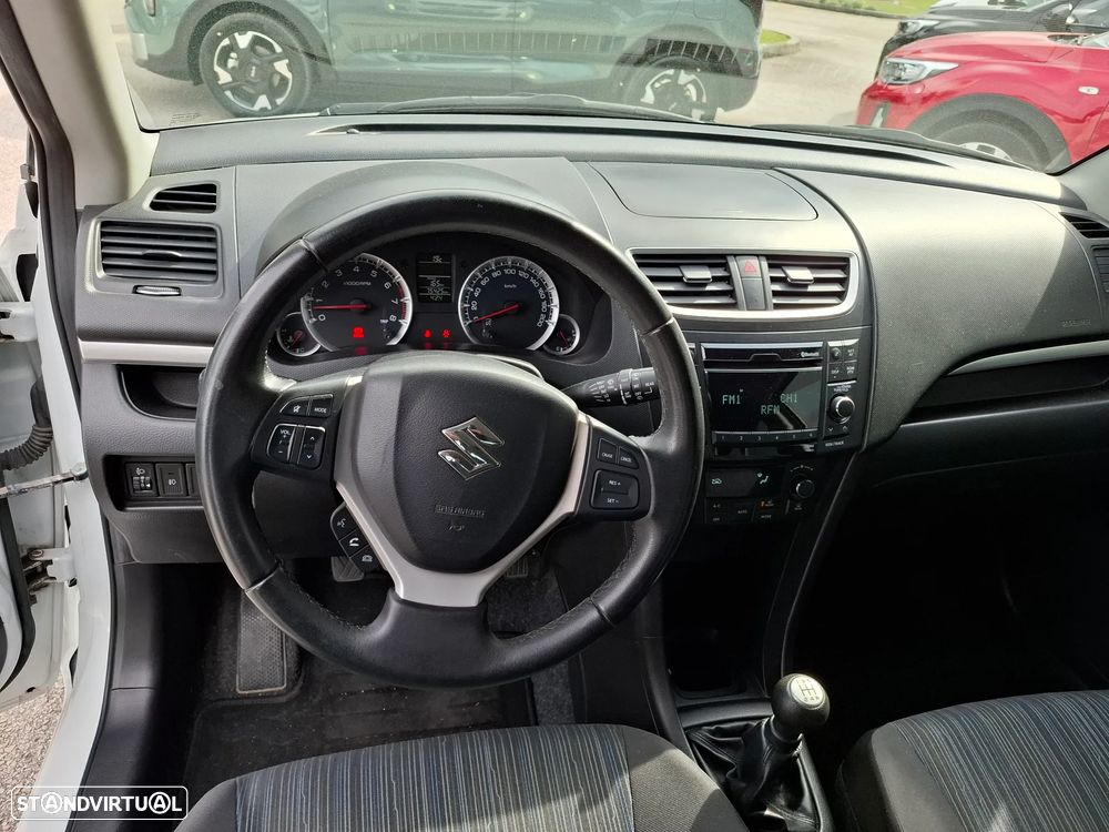Suzuki Swift 1.2 VVT GLX - 15