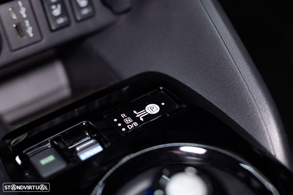 Nissan Leaf N-Connecta Full Led - 37
