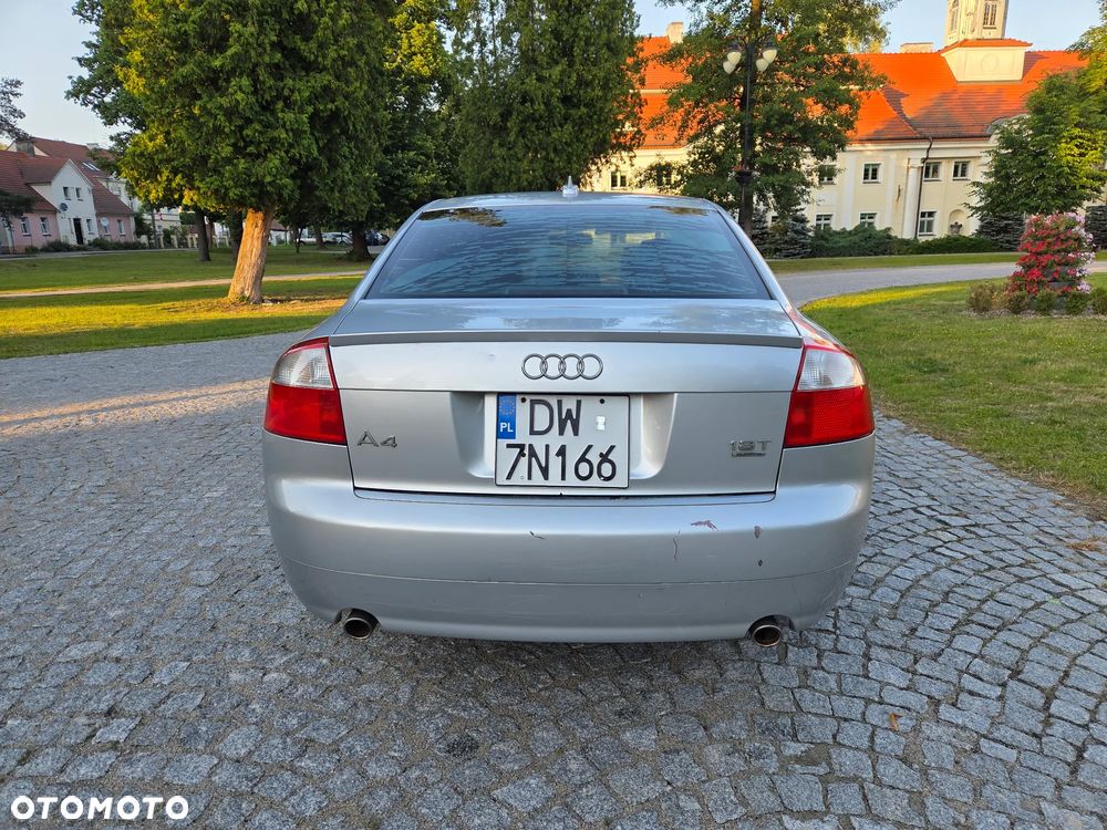 Audi A4 Limousine - 6