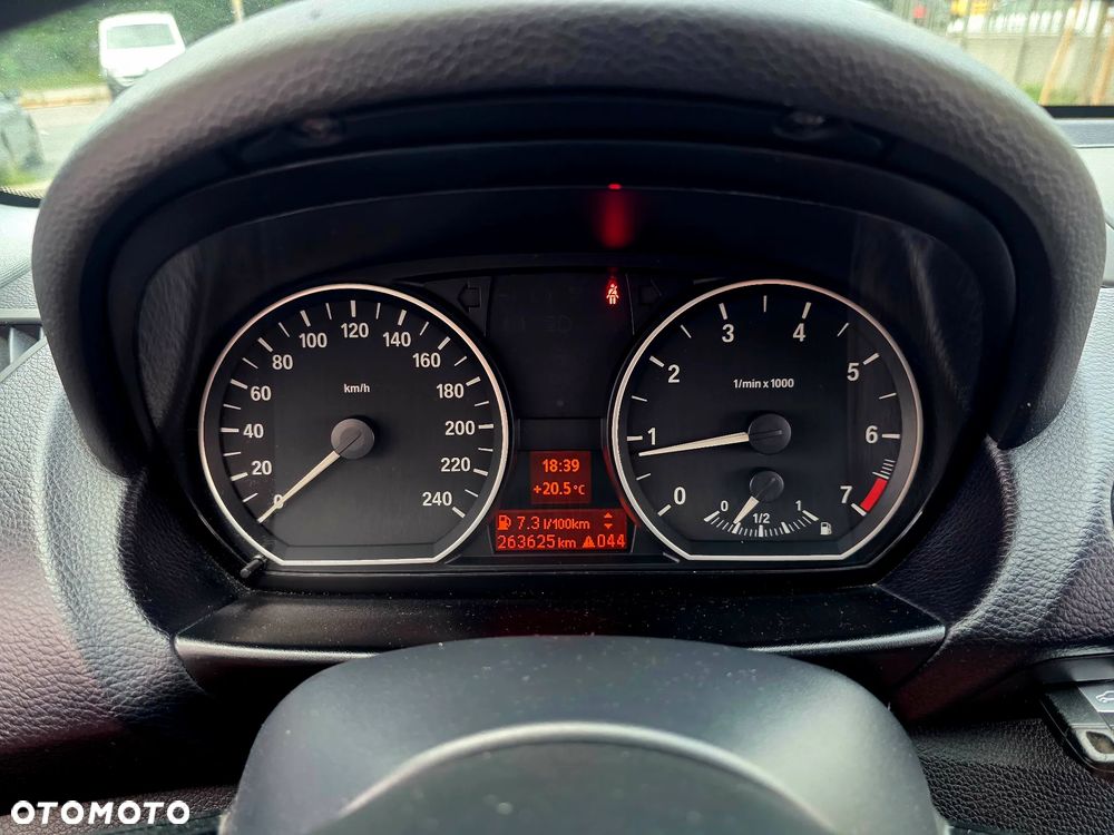 BMW Seria 1 118i Edition Sport - 21