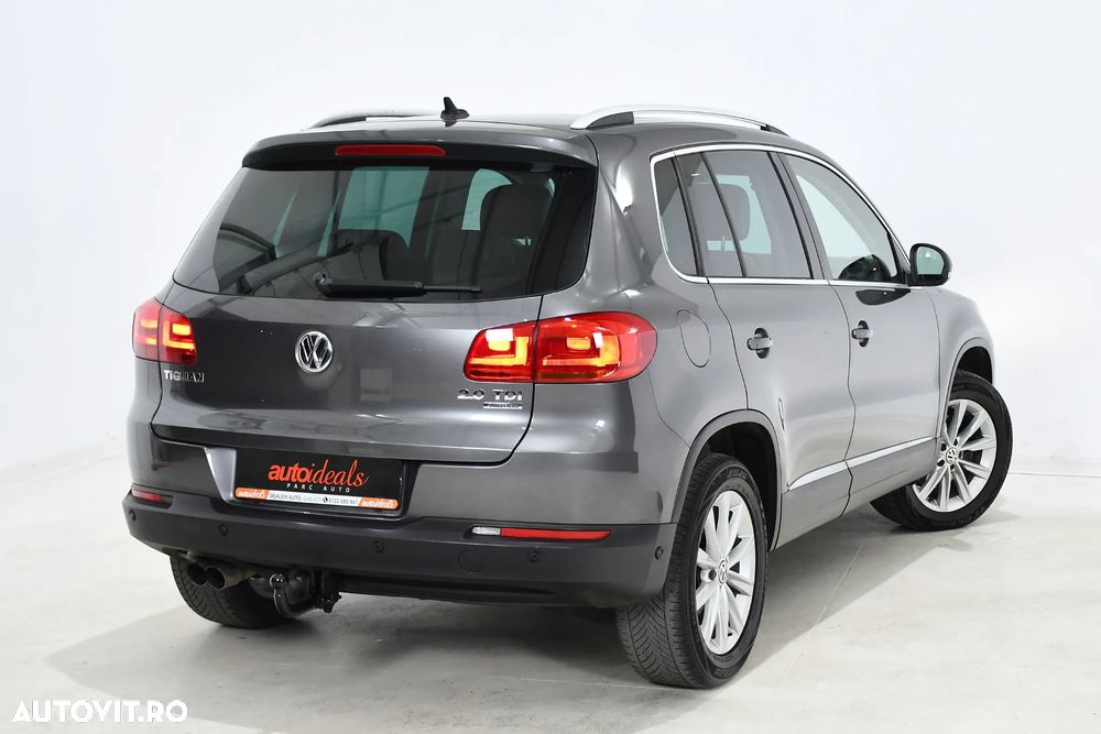Volkswagen Tiguan 2.0 TDI DPF 4Motion BlueMotion Technology Lounge Sport & Style - 10