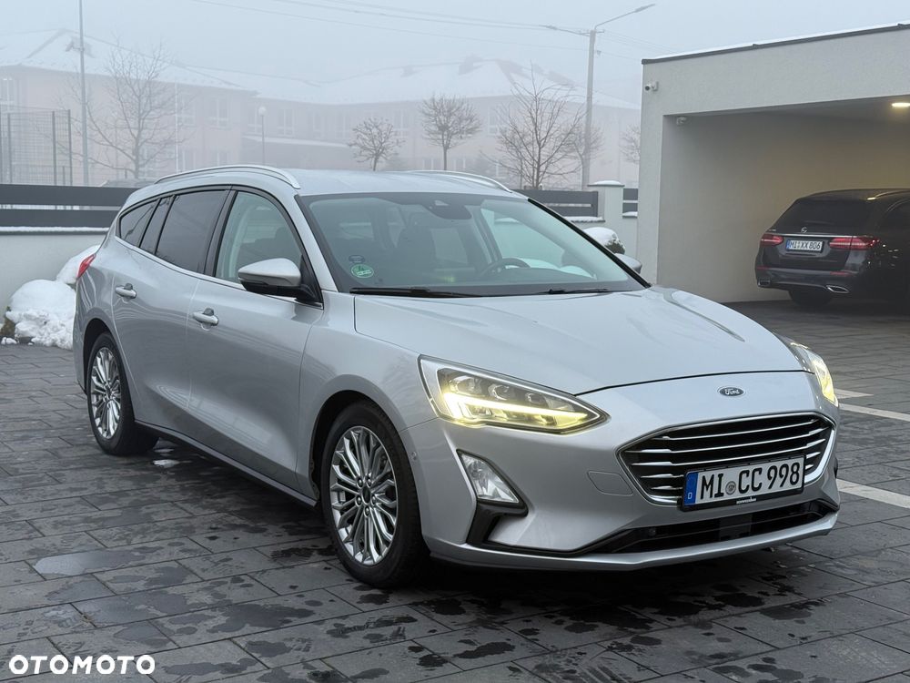 Ford Focus 2.0 EcoBlue Start-Stopp-System TITANIUM - 4