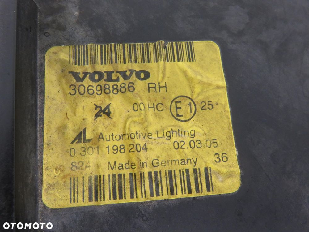 LAMPA PRAWA PRZEDNIA VOLVO V50 30698886 1305235856 - 7