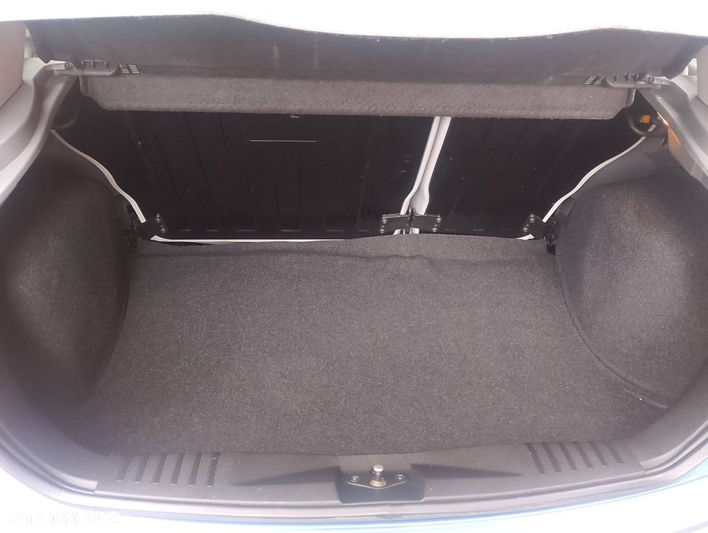 Ford Fiesta 1.4 Trend - 11