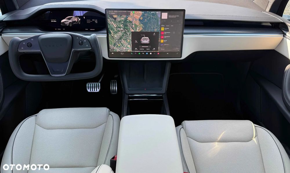 Tesla Model X - 7