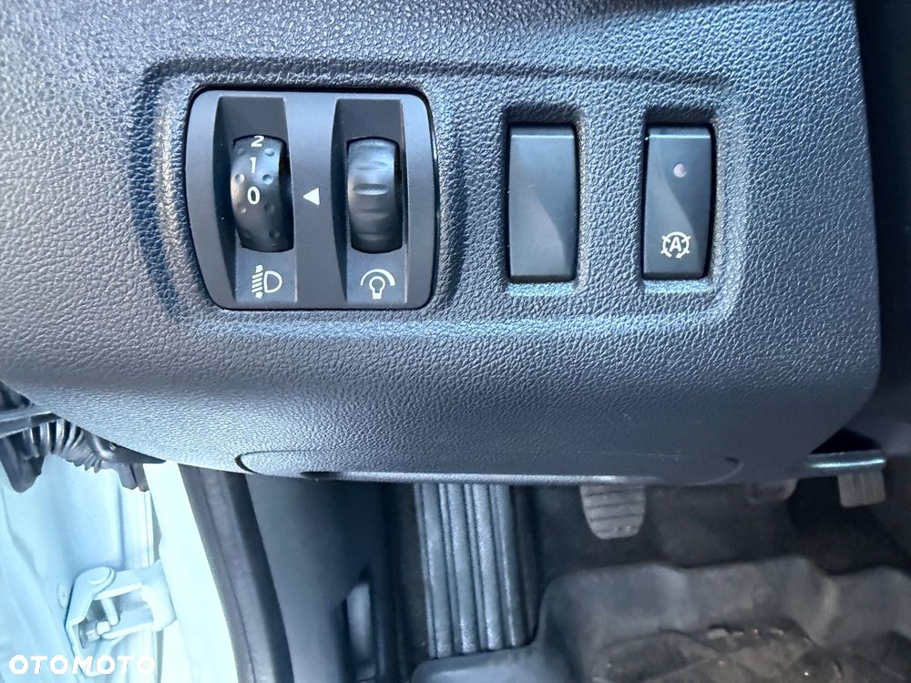 Renault Clio 0.9 Energy TCe Alize - 17