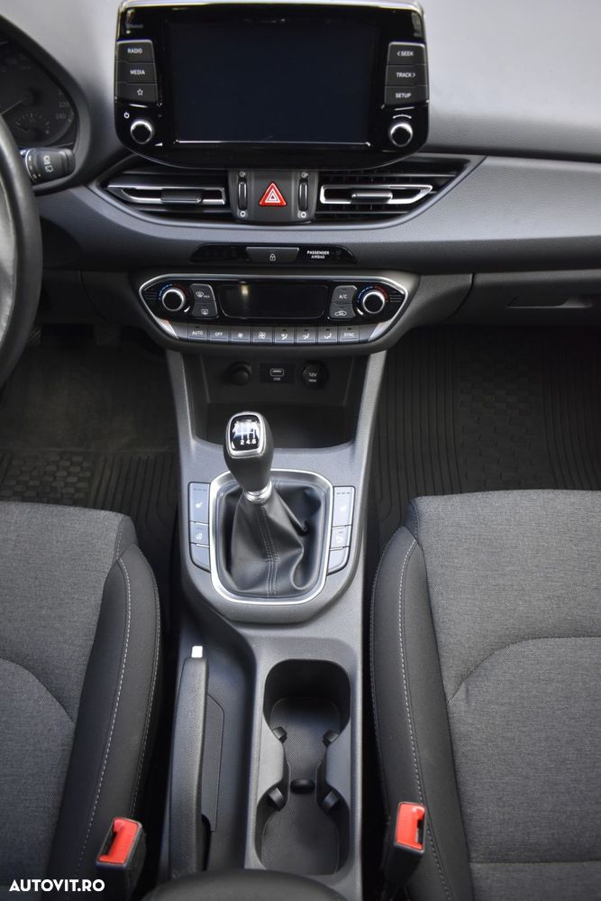Hyundai i30 1.5 110CP 5DR M/T Highway - 25