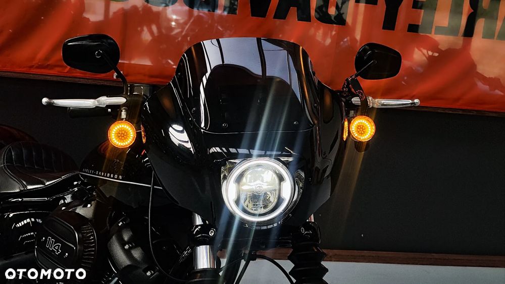 Harley-Davidson Softail Street Bob - 19