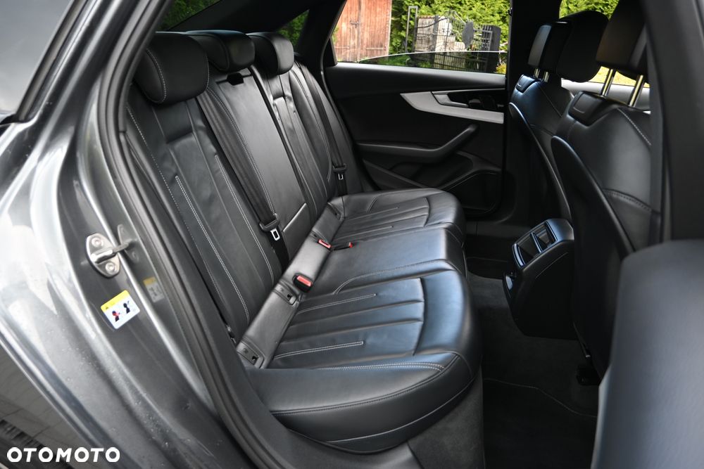 Audi A4 Limousine 40 TFSI quattro S tronic S line - 31