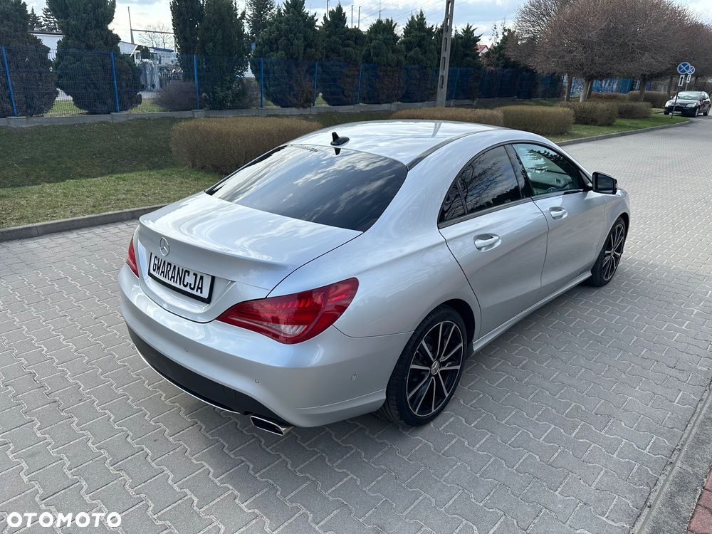 Mercedes-Benz CLA 180 UrbanStyle Edition - 8