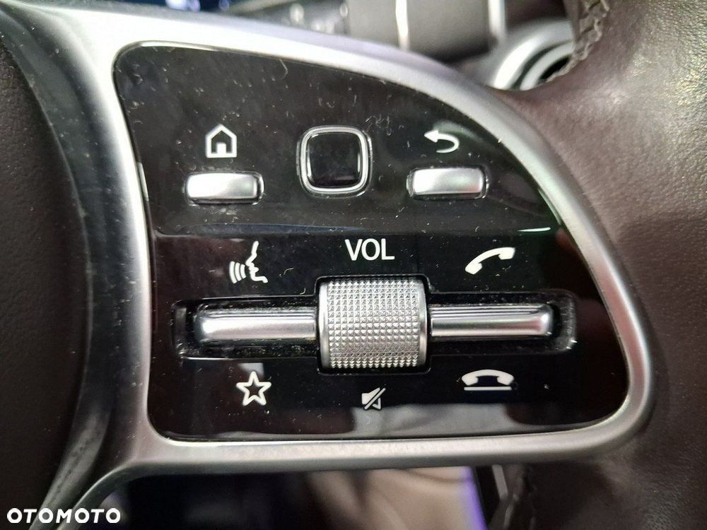 Mercedes-Benz GLC - 24