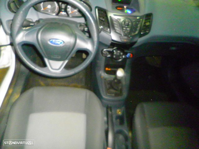 Carro MOT: STJA CXVEL: 8A6R7002JA   IB5 FORD FIESTA 6 2009 1.25I 60CV 3P BRANCO GASOLINA - 8