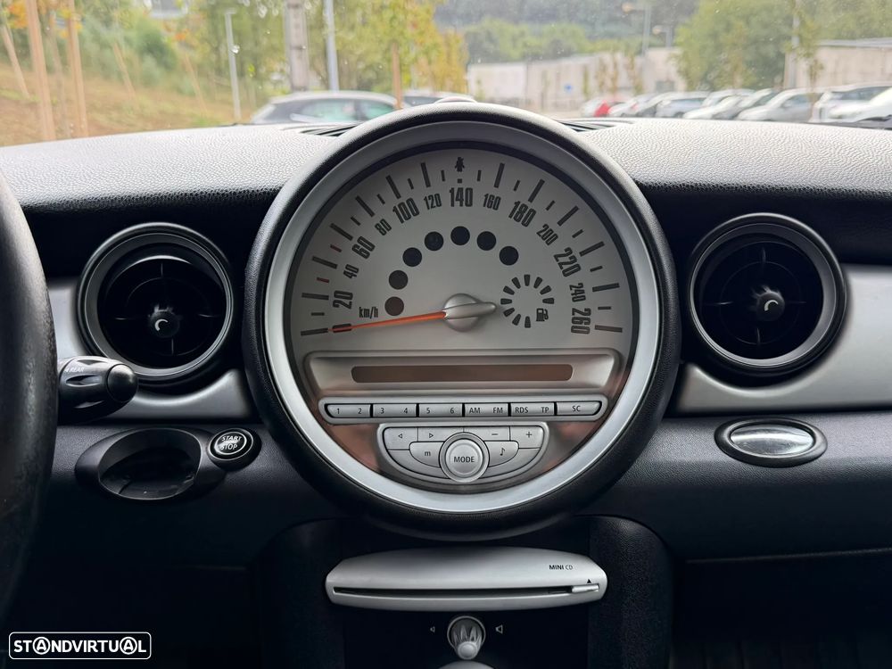 MINI 3 Portas Cooper D - 10