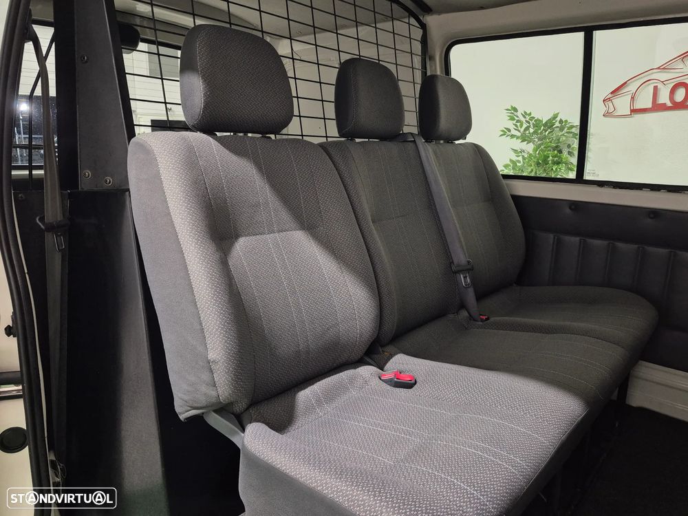 Toyota HiAce 2.5 D-4D Service 2.8T - 19