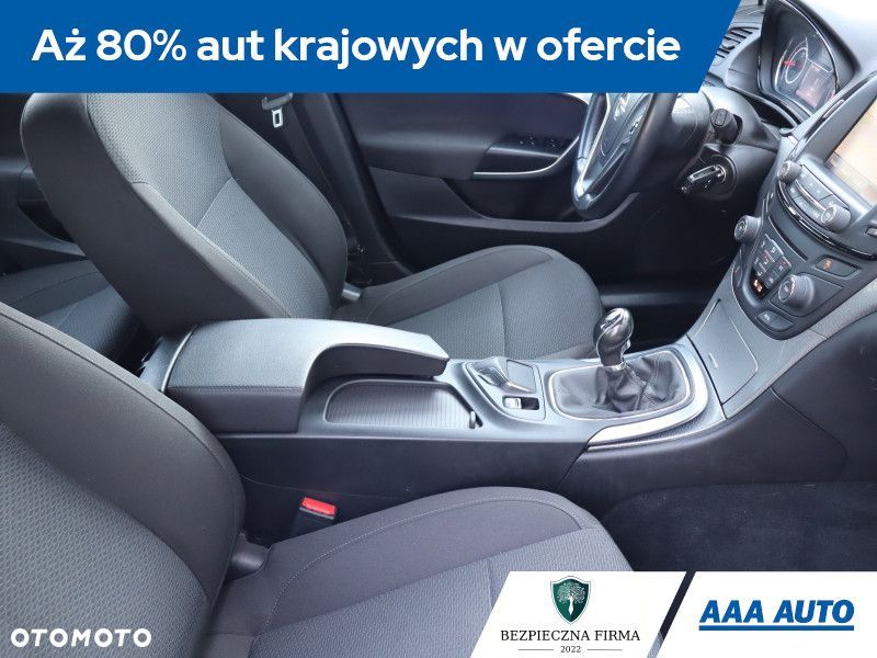 Opel Insignia - 11