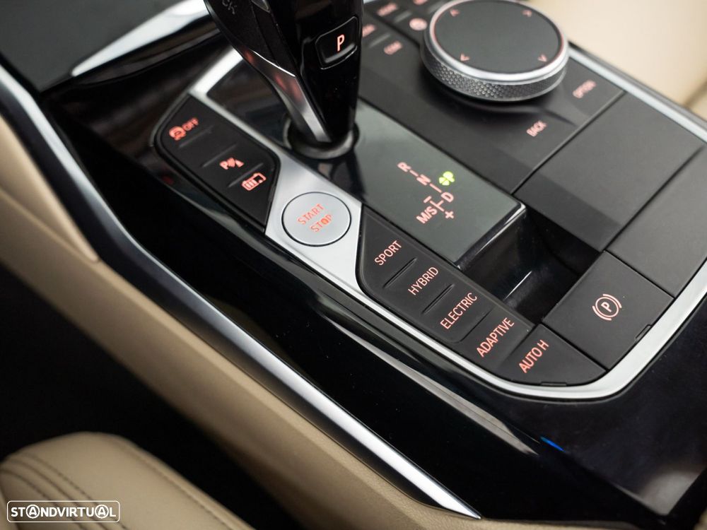 BMW 330 e Auto - 25
