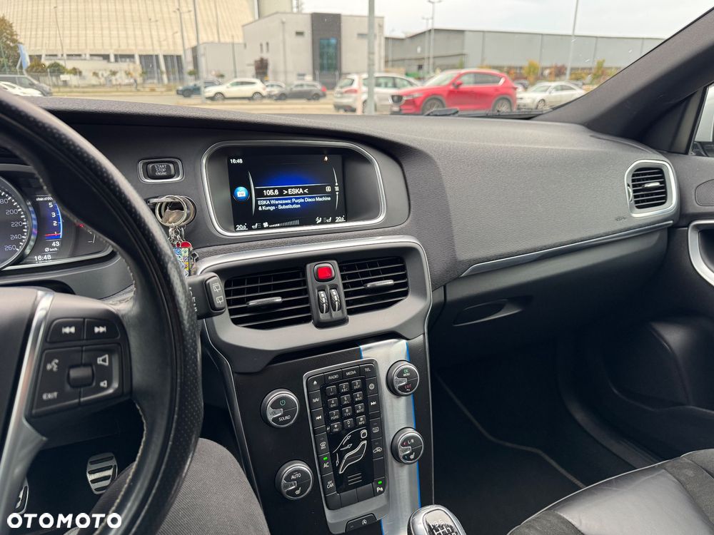 Volvo V40 - 15