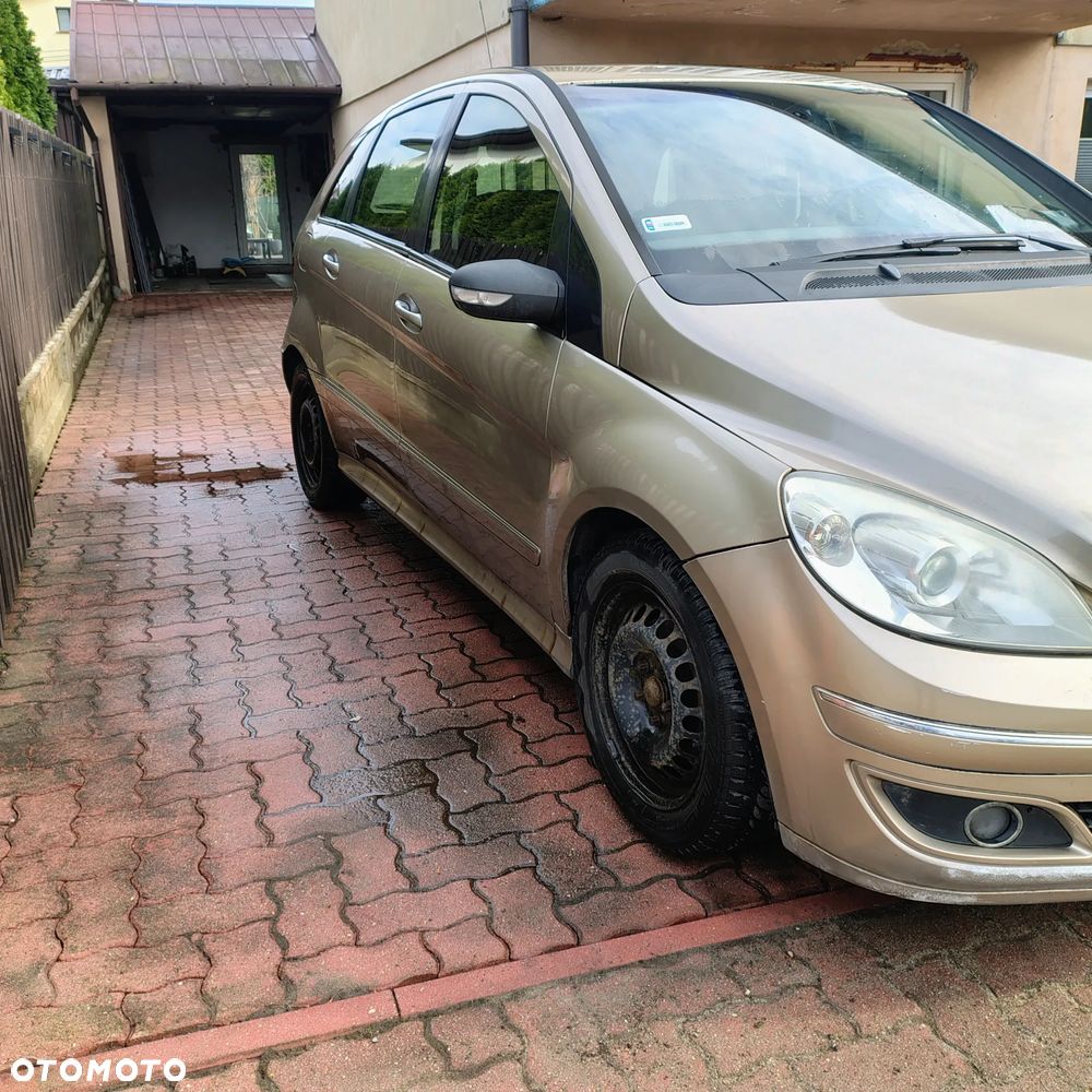 Mercedes-Benz Klasa B 200 CDI - 3