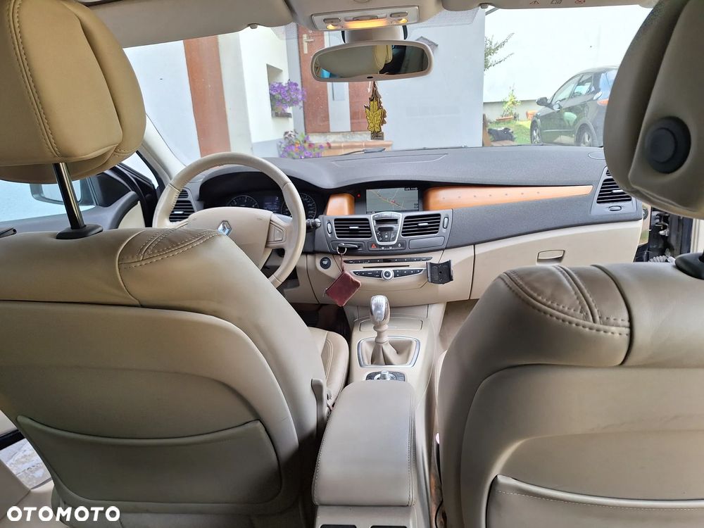 Renault Laguna 2.0 DCi Initiale - 1