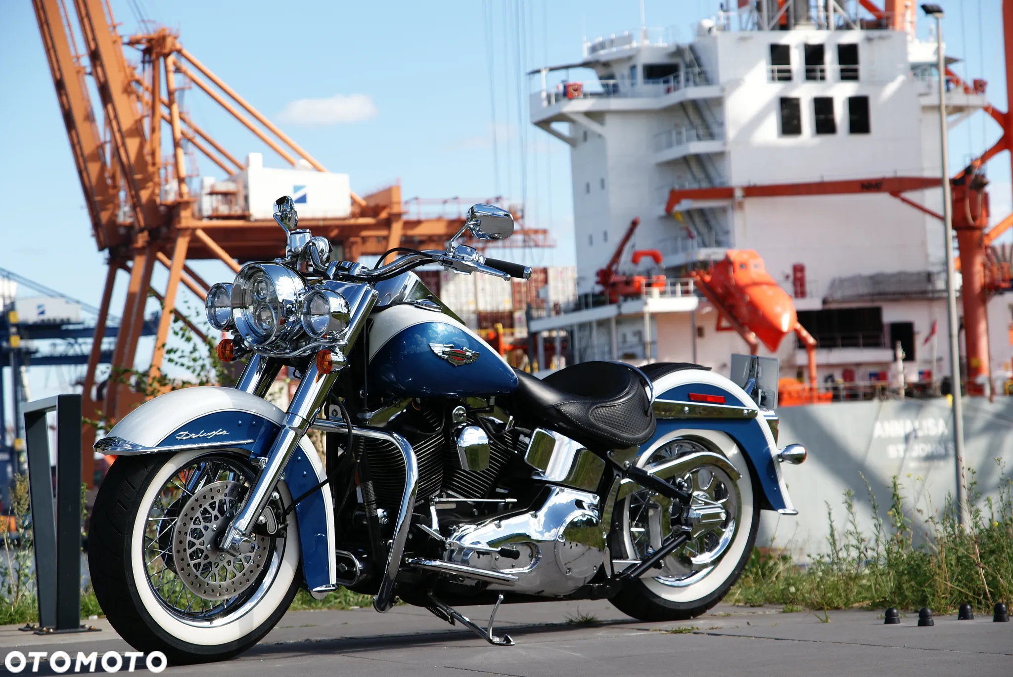 Harley-Davidson Softail Deluxe - 11