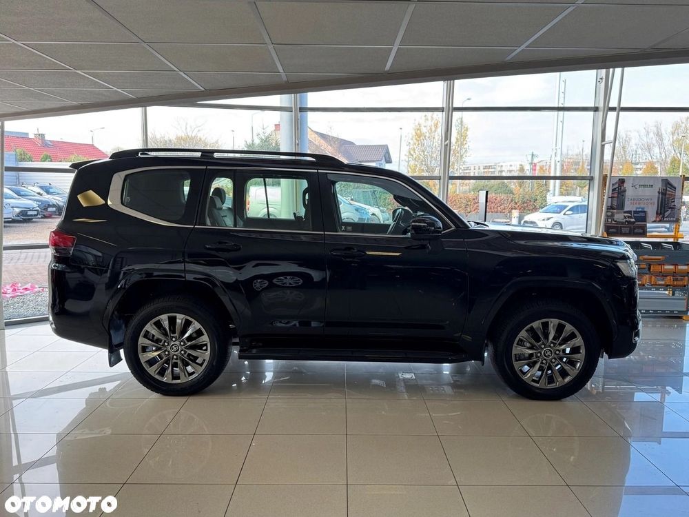 Toyota Land Cruiser - 5