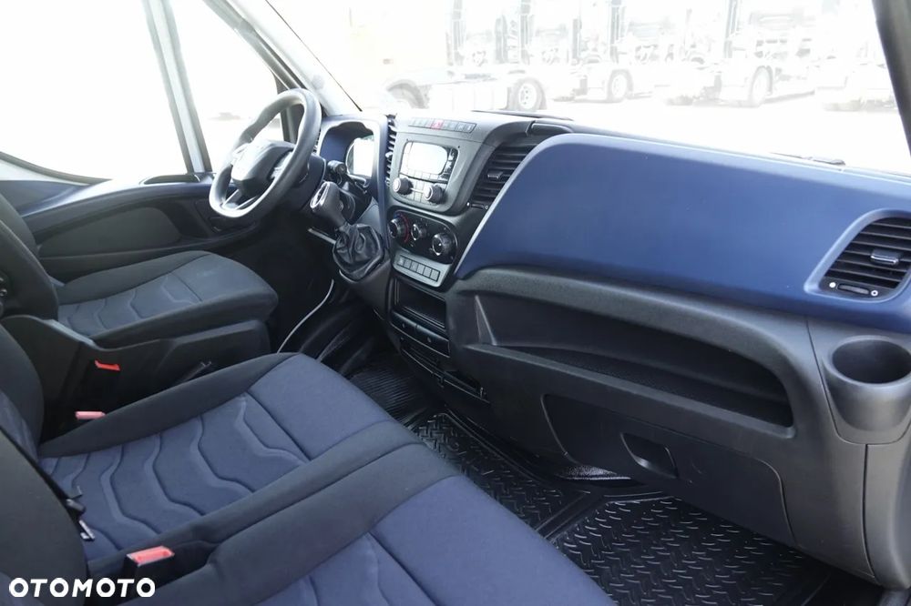 Iveco DAILY 35-160 / KONTENER 4,3 M / WINDA / BLIŹNIAK / HI MATIC /  SPROWADZONY - 35
