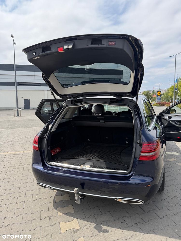 Mercedes-Benz Klasa C 300 9G-TRONIC Avantgarde - 12