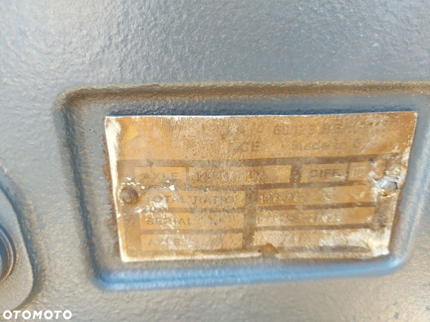 OŚ PRZEDNIA NAPĘD MOST ZWOLNICA 7700102361 MF MASSEY FERGUSON 8680 2011R - 12