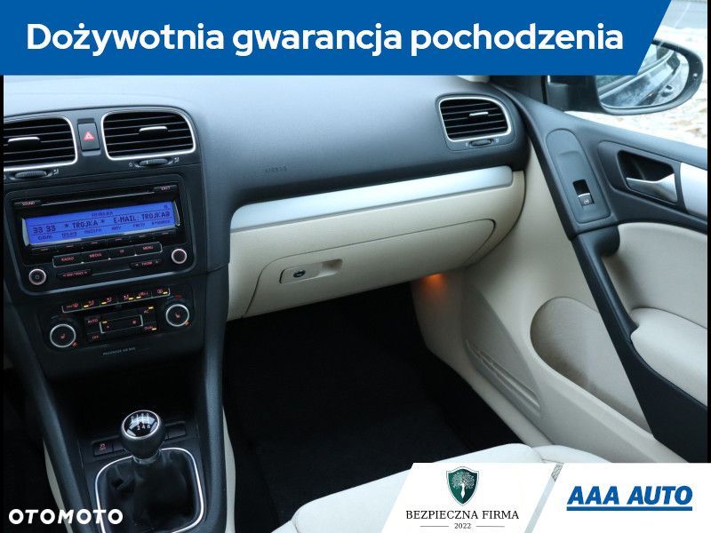 Volkswagen Golf - 10