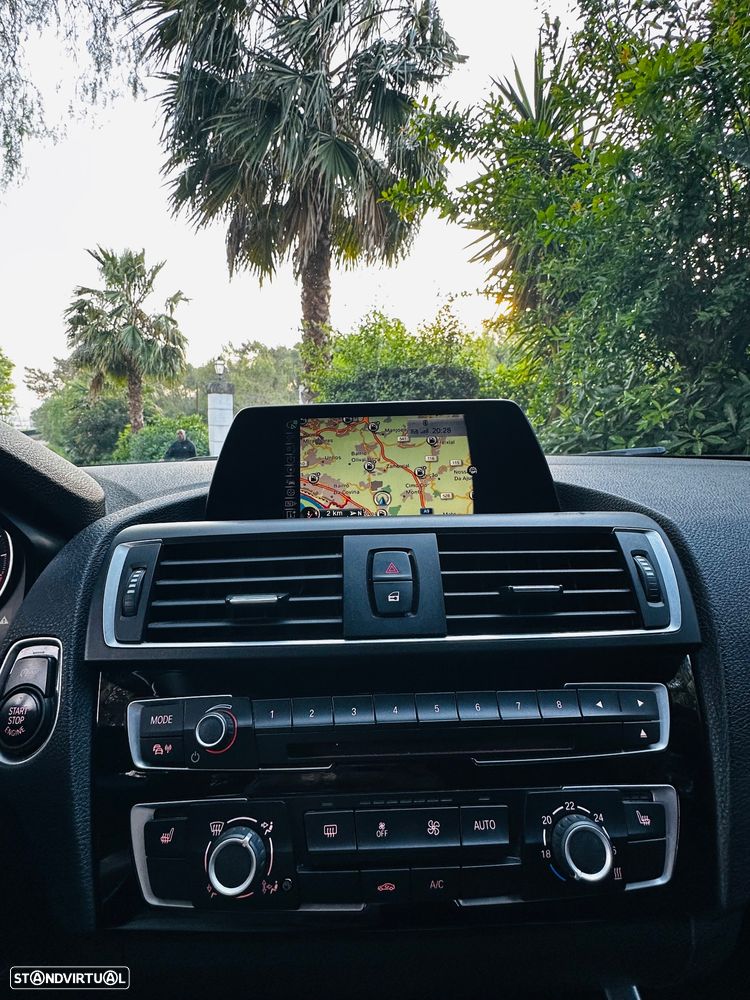 BMW 118 d Aut. Sport Line - 24