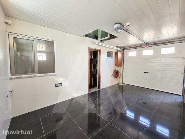 Garagem com 6 divisões localizada na Praia da Vagueira - Grande imagem: 5/12