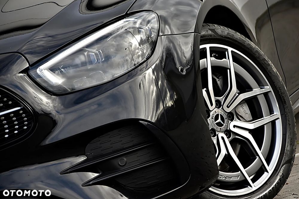 Mercedes-Benz Klasa E 220 d 4-Matic 9G-TRONIC - 8