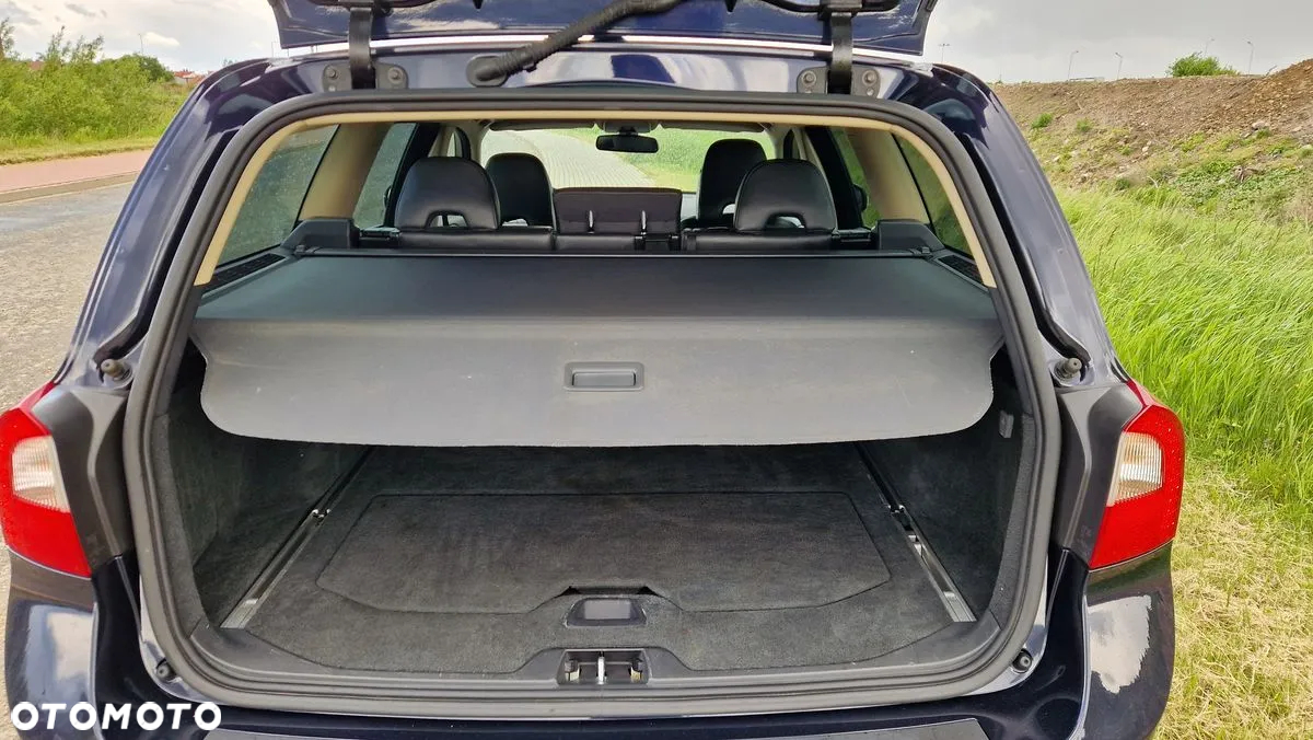 Volvo V70 2.0D Momentum - 9