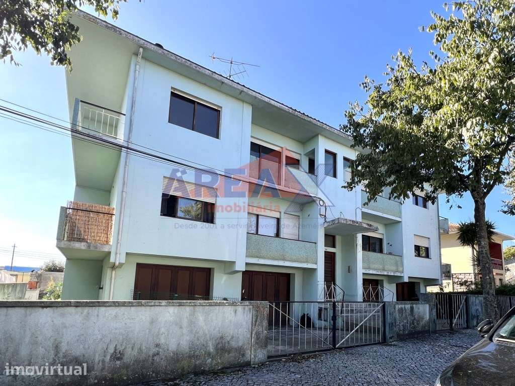 Oportunidade de Investimento - Edifício de r/c, 1º e 2º andares, co... - Grande imagem: 2/34