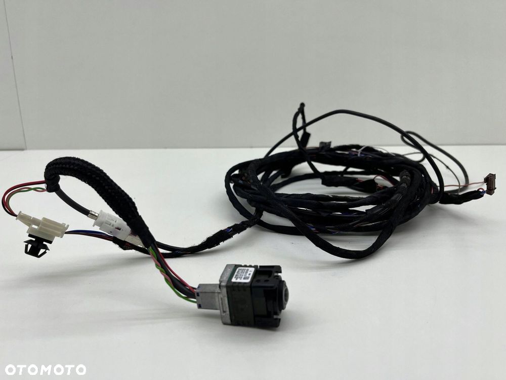 MERCEDES W246 LCI KAMERA COFANIA INSTALACJA DO KAMERY KOMPLET A2469056103 - 1
