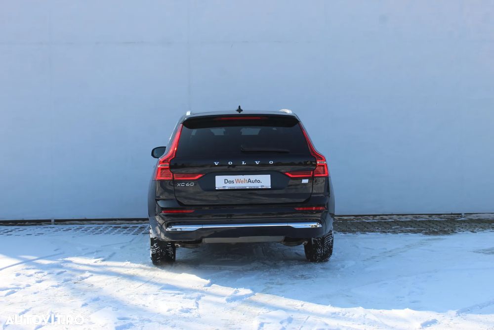 Volvo XC 60 T6 AWD Recharge Geartronic Inscription Expression - 4