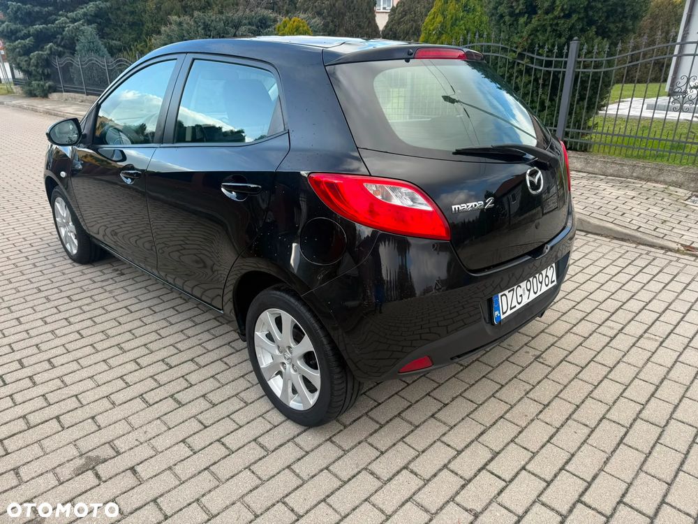 Mazda 2 - 3