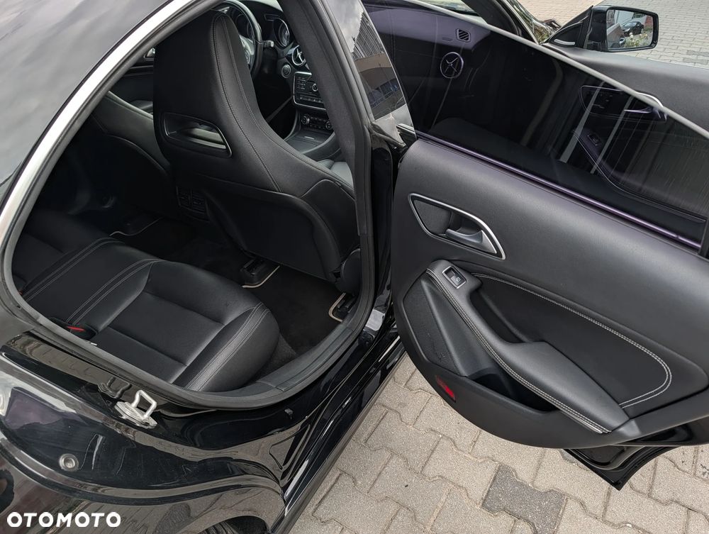 Mercedes-Benz CLA 250 4-Matic - 15
