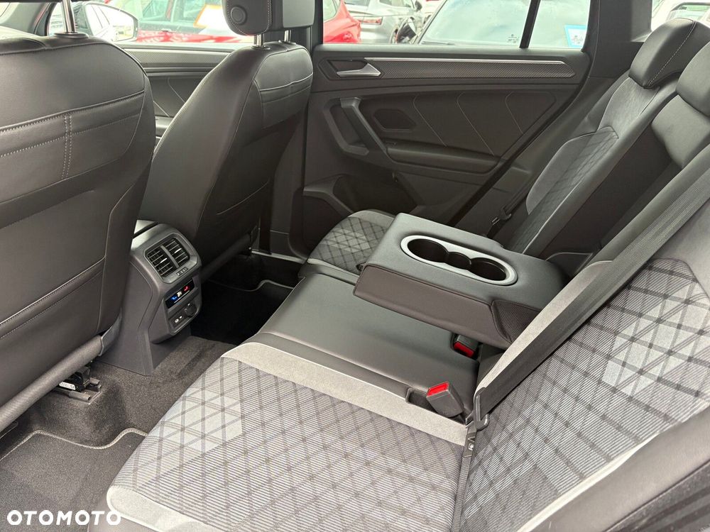 Volkswagen Tiguan - 15