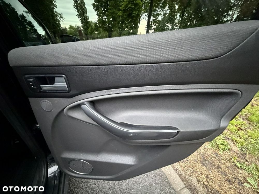 Ford Kuga - 26