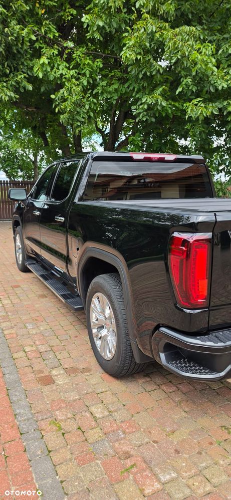 GMC Sierra - 8