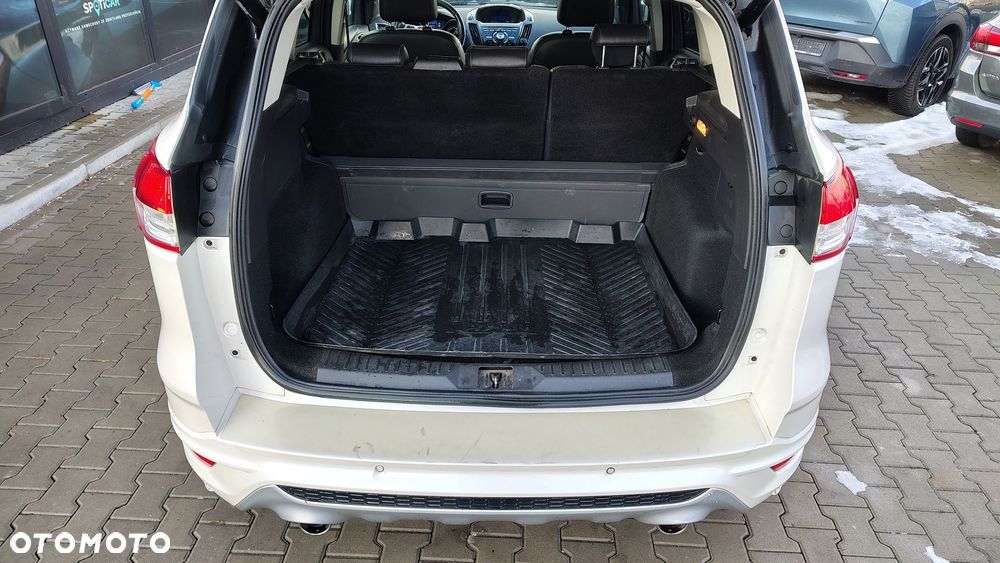 Ford Kuga - 13