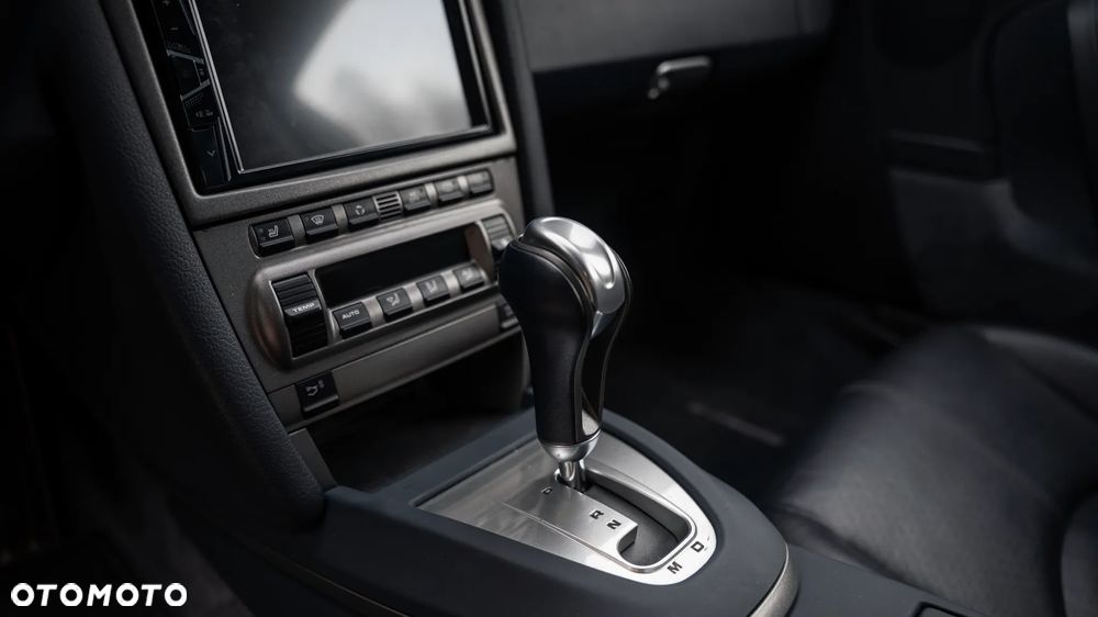 Porsche 911 Carrera 4 PDK - 7