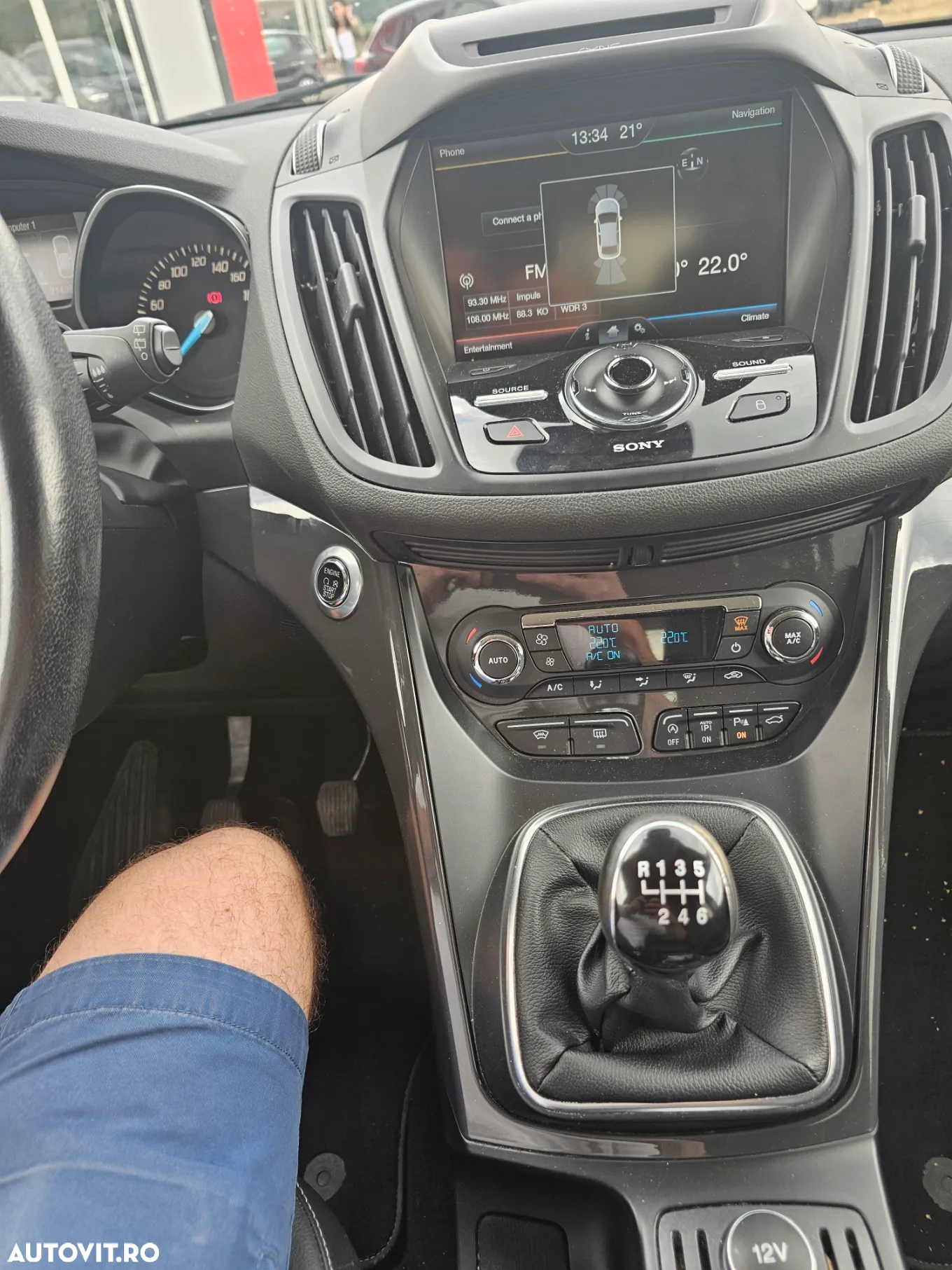 Ford Kuga 2.0 TDCi 2x4 Titanium - 8