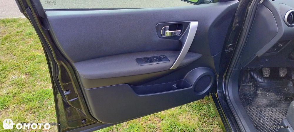 Nissan Qashqai 2.0 360 - 12